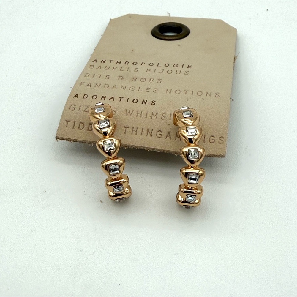 NWT New Anthropologie Gold Hoop Earrings Yellow Gold Hearts Jewelry Accessories - Picture 3 of 4